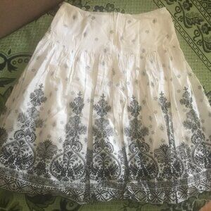 Piace Boutique Black and White Bohemian Midi Skirt with the lining